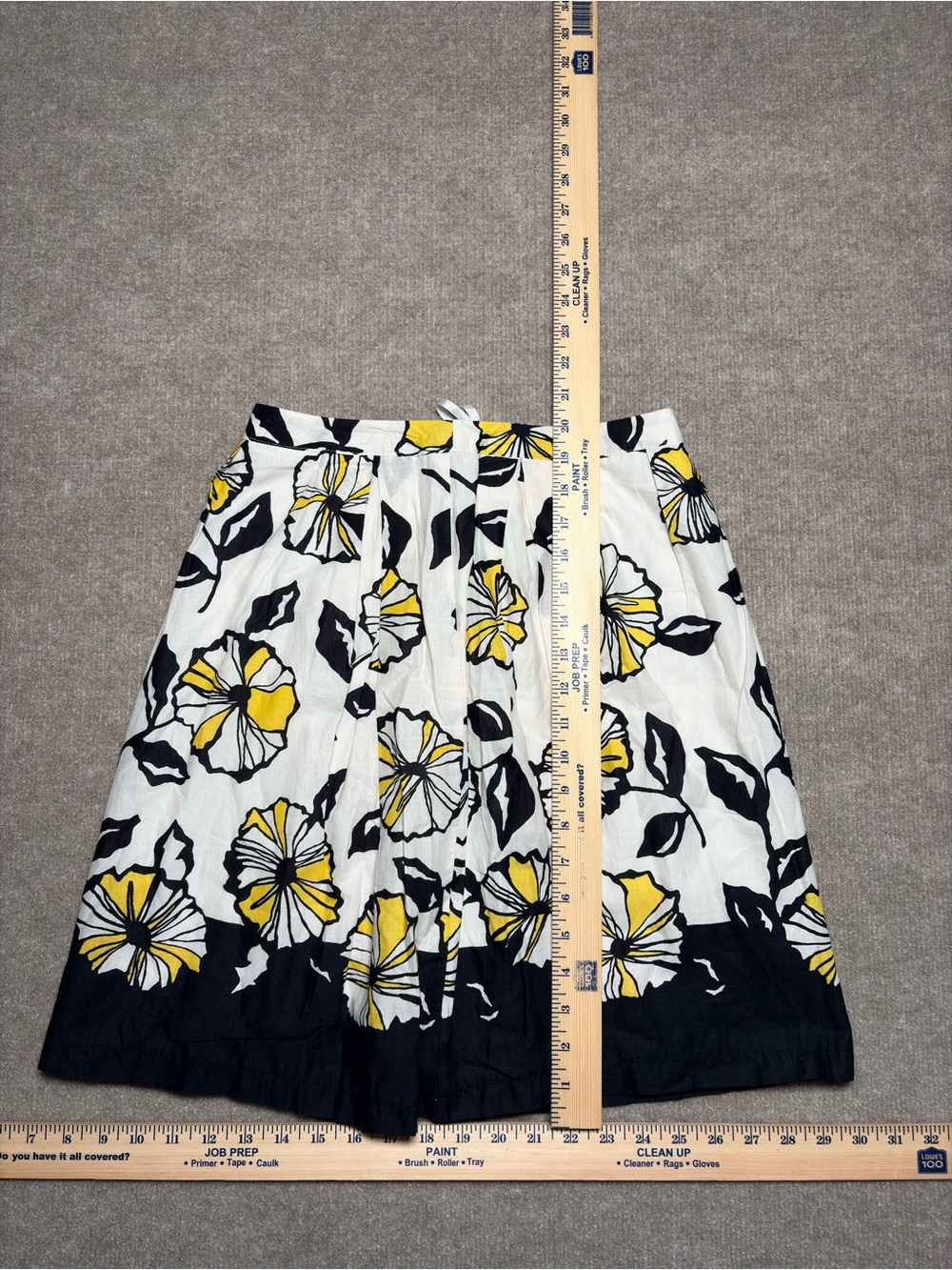 Floral and Printed Skater Skirts in Black, White, Gray, Yellow, Red - Picture 6 of 16
